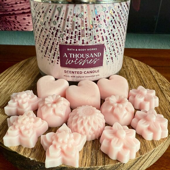 NEW WAX MELTS 2.22oz Bath and Body Works Candle Wax Melts - A THOUSAND WISHES! - Picture 1 of 4